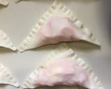 シュウマイの皮で三角パイ♪鮭マヨ＆ピザ風作り方4写真