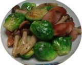 芽キャベツのオリーブオイル炒め物作り方3写真