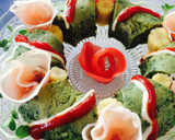 リース風♪卵とほうれん草の蒸し焼き作り方6写真