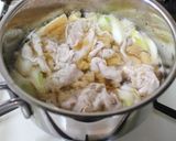 豚肉・油揚げ・長ネギで肉汁うどん作り方7写真