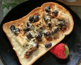 白チョコ×蒸し黒豆のきな粉チーズトースト作り方5写真