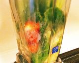 小松菜いちごのグリーンスムージー作り方1写真