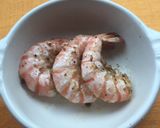 簡単！海老のガーリックオイル炒め焼き！作り方3写真