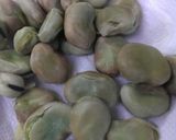 おせちの黒豆リメイク♪黒豆と空豆つくね作り方1写真