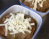 あつあつオニオングラタンスープ作り方8写真