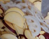 サツマイモ＆レンコンのバター醤油きんぴら作り方1写真