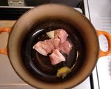 レモン塩で豚と大根の煮もの作り方1写真