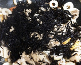 ごまたっぷり☆豚肉とひじきの炒め物♩作り方4写真