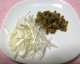 簡単！鶏胸肉とザーサイの和え物。作り方2写真