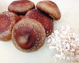 椎茸と海老の包み揚げ作り方1写真