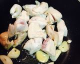 大根とろ〜り♡鶏肉のニンニク甘辛煮♡作り方2写真