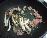 簡単！ゴマとひき肉とキノコのパスタ作り方6写真