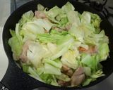 【大量消費！】鶏肉とキャベツの味噌炒め作り方4写真