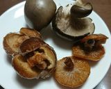 なめことヒラタケと大根の味噌汁作り方1写真