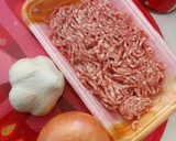 ひき肉と玉ねぎとトマト缶でミートソース作り方1写真