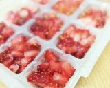 離乳食中期⁑角切りいちご(フリージング)作り方3写真