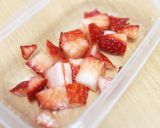 離乳食中期⁑角切りいちご(フリージング)作り方5写真