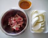 大根と豚バラの蒸し炒め作り方1写真