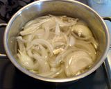 玉ねぎとわかめと豆腐のお味噌汁作り方2写真