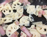 簡単！れんこんとベーコンのバター醤油炒め作り方3写真