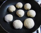 HBのパン生地で簡単美味しい焼きニラまん作り方6写真