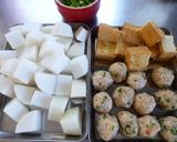ストウブで鶏団子と大根・厚揚げ煮作り方1写真