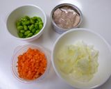 ピラフ風チキン缶で炊き込みご飯作り方1写真