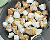 鶏肉とお餅のスイートチリソース炒め作り方3写真