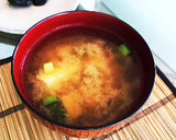 甘くて美味しい簡単玉ねぎと豆腐のお味噌汁作り方6写真