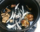 3種の冬きのこと里芋ワカメの激旨味噌汁作り方5写真