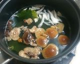 3種の冬きのこと里芋ワカメの激旨味噌汁作り方6写真