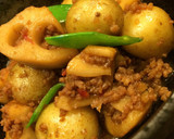 新じゃがと豚挽肉の豆板醤炒め作り方4写真