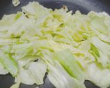 春キャベツとほたるいかの炒め和え作り方4写真