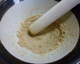 鍋1つで簡単に！ゴマと餃子の中華風スープ作り方1写真