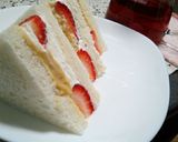 バナナカスタードと生クリームの苺サンド作り方8写真