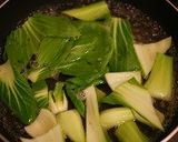 チンゲン菜とふんわり卵のごま風味スープ作り方1写真