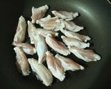 こっくり甘辛醤油味！手羽中と里芋の煮物作り方4写真