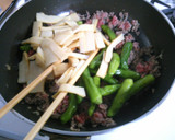 メンマと 挽き肉 ししとうの 炒めもの！作り方5写真