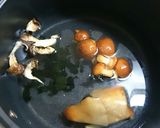 3種の保存キノコと乾燥わかめの味噌汁＾＾作り方5写真