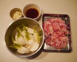 カブと豚バラの梅ニンニク炒め作り方1写真