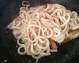 ツナマヨin&on焼きうどん作り方3写真