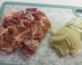 しっかり味で！タレが絡まるフワトロ親子丼作り方1写真