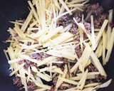 じゃがいもと挽肉と春雨カレー炒め作り方4写真