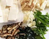 ダイエットにも！えのきと豆腐のお吸い物作り方2写真