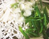 ダイエットにも！えのきと豆腐のお吸い物作り方3写真