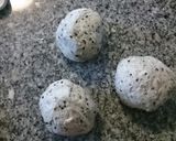 黒ゴマ生地で作るサツマイモパン作り方4写真