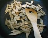 簡単！節約レシピ❀ごぼうと蒟蒻のきんぴら作り方6写真
