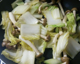 簡単★白菜と豚肉のゴマ油が香る中華炒め★作り方2写真