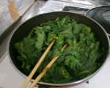 簡単 一品♪ 菜の花の 胡麻油 炒め！作り方3写真