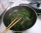 簡単 一品♪ 菜の花の 胡麻油 炒め！作り方4写真